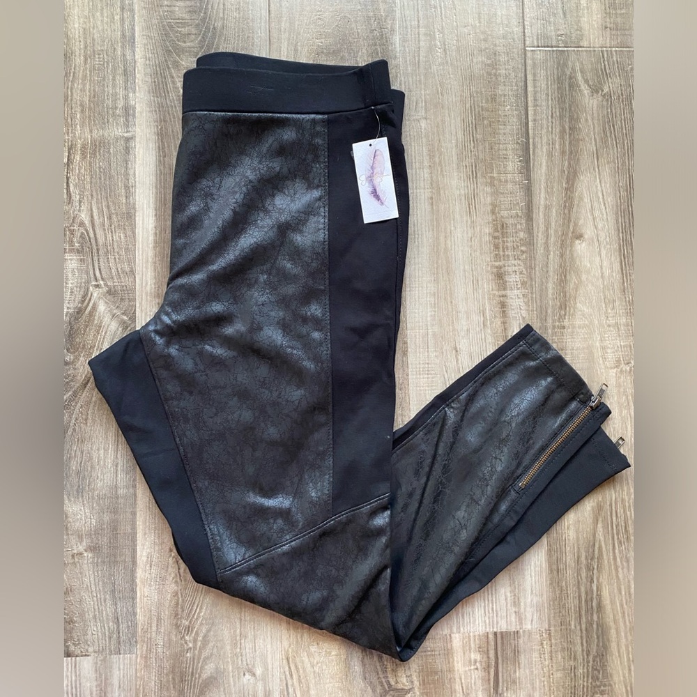 Jessica Simpson Black Leggings Faux Leather and Zipper Accent Size 1X NWT